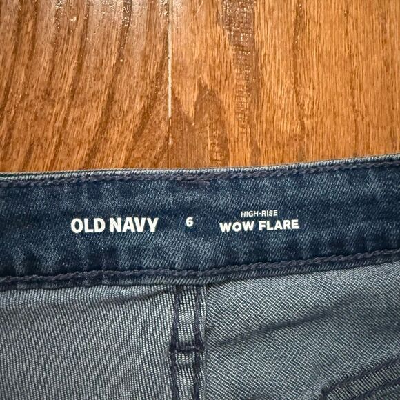 Old Navy high rise wow flare jeans medium wash size 6 - Picture 3 of 11